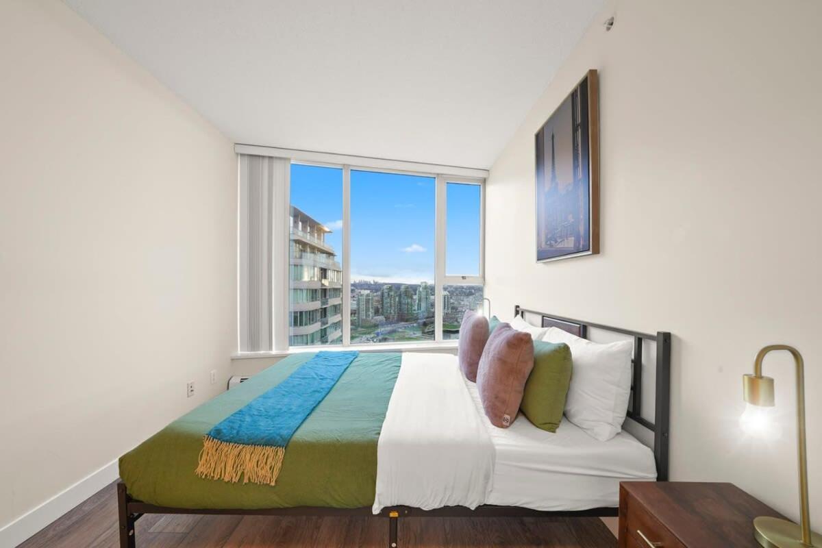 Dazzling Condo By Stadium Downtown With Free Parking Ванкувер Экстерьер фото