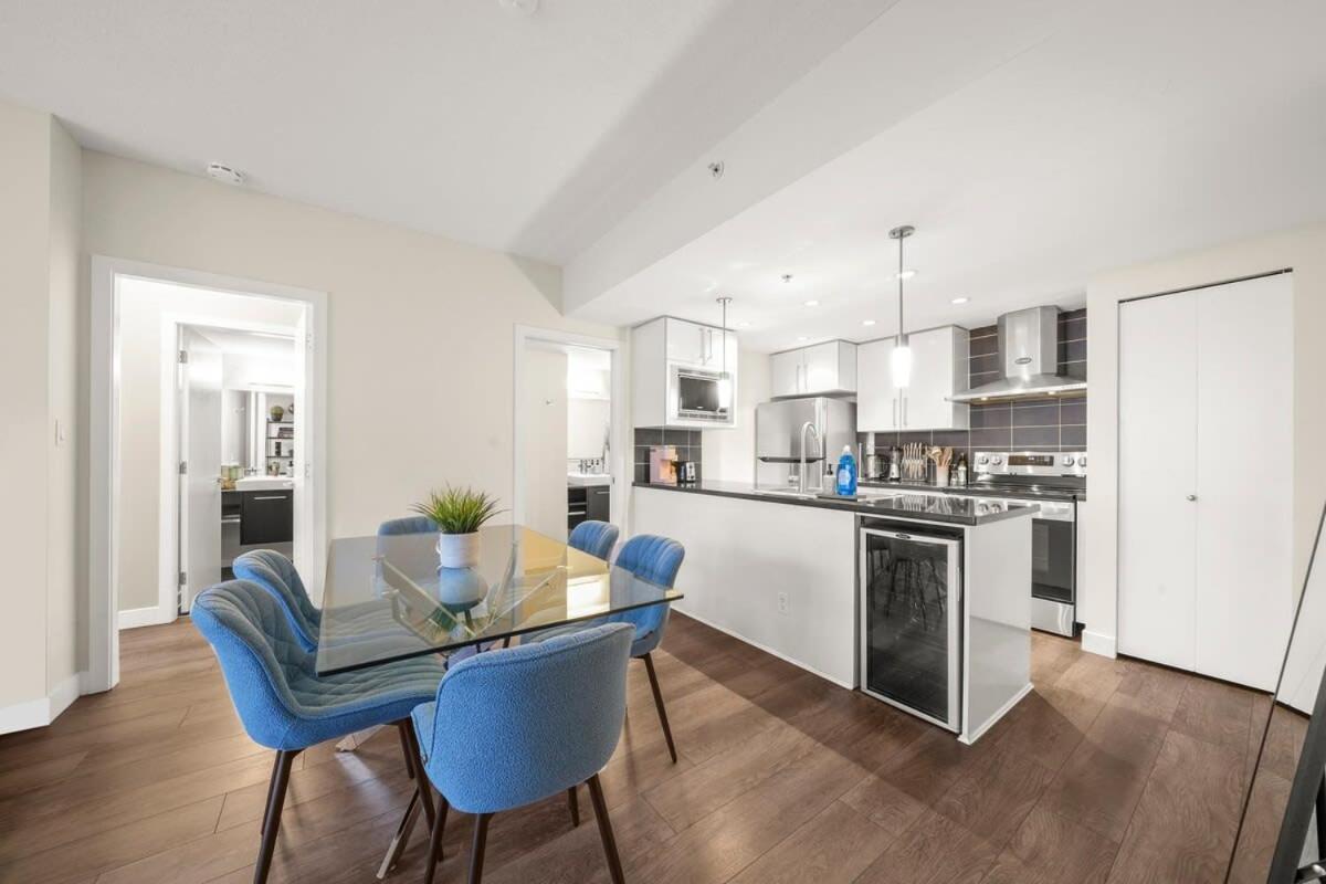 Dazzling Condo By Stadium Downtown With Free Parking Ванкувер Экстерьер фото