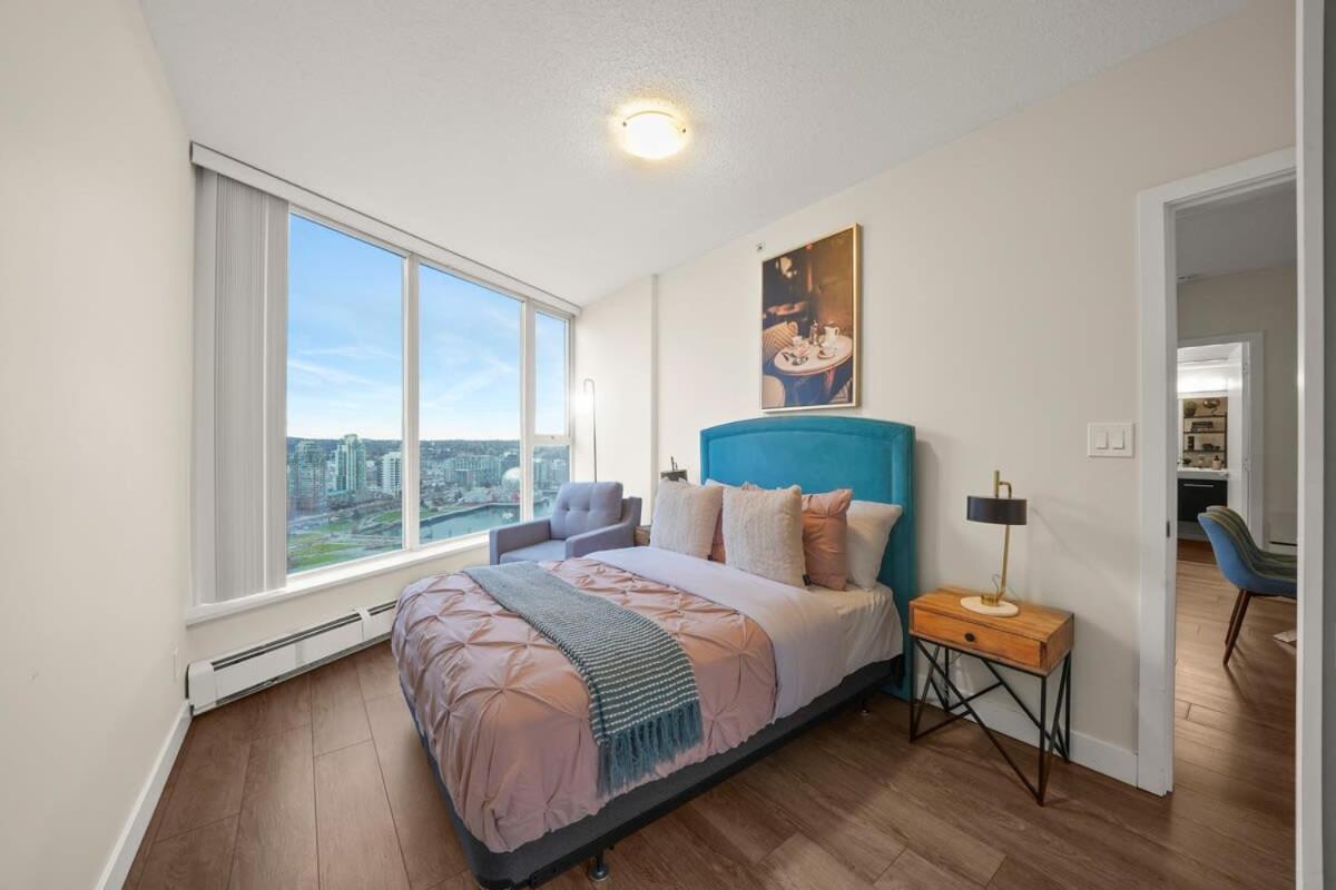 Dazzling Condo By Stadium Downtown With Free Parking Ванкувер Экстерьер фото