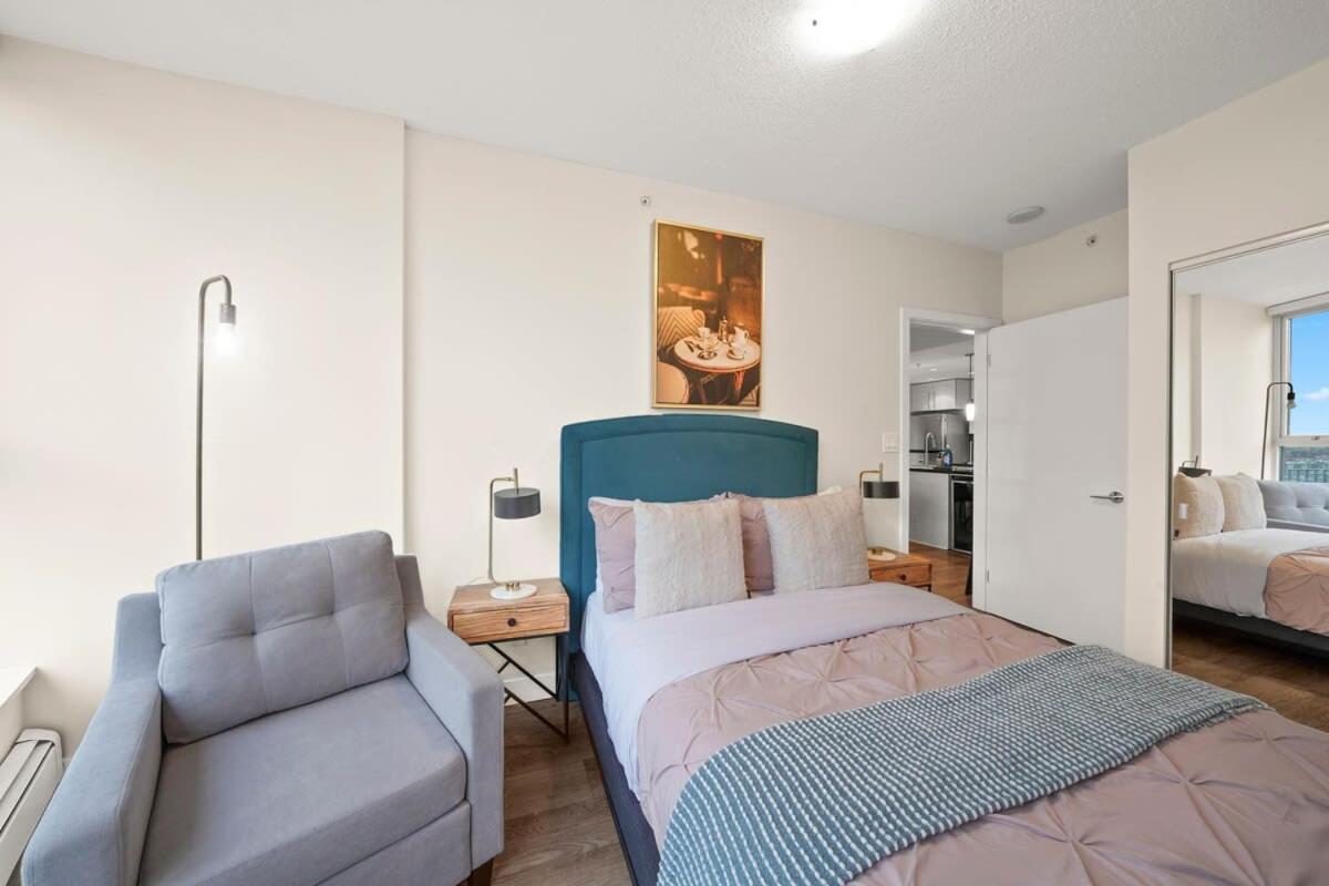 Dazzling Condo By Stadium Downtown With Free Parking Ванкувер Экстерьер фото